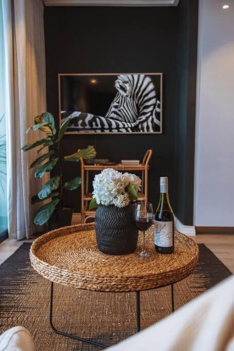 "Lykke On Bree" - Unique Apartment With Stunning Table Mountain Views Cape Town Bagian luar foto