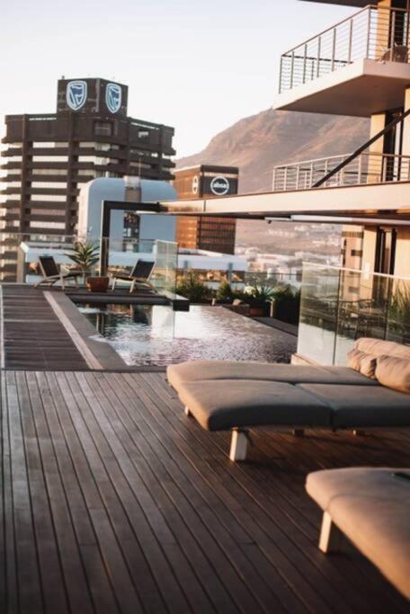 "Lykke On Bree" - Unique Apartment With Stunning Table Mountain Views Cape Town Bagian luar foto